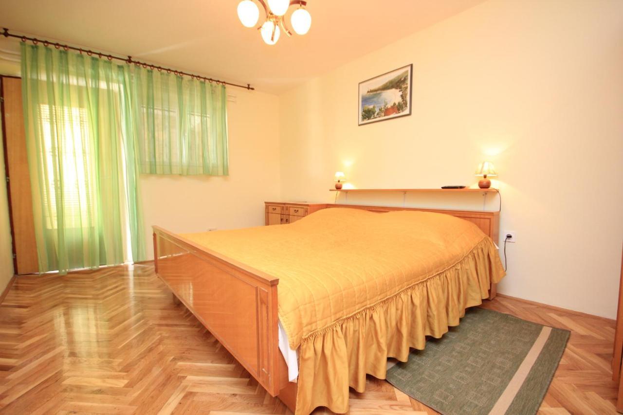Apartments And Rooms By The Sea Medveja, Opatija - 2305 ロヴラン エクステリア 写真